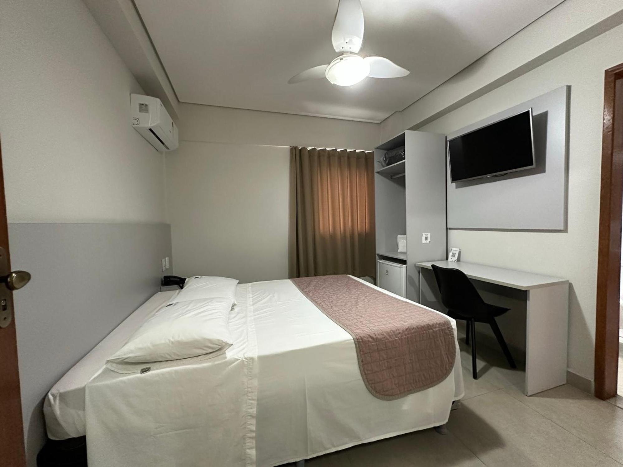 Hotel Milenio 폰치 노바 외부 사진